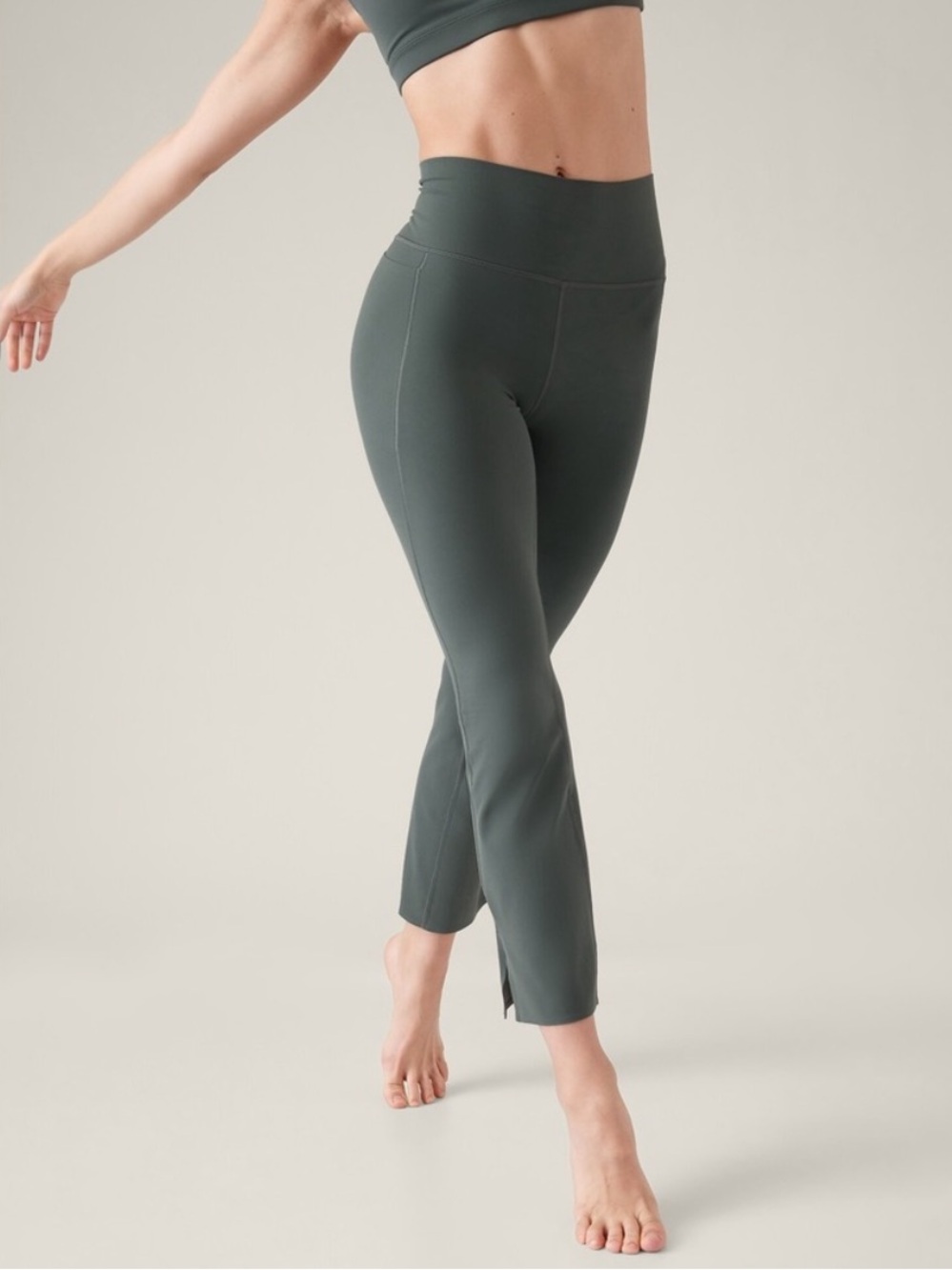 Athleta Transcend Stash Crop Straight Leg High Rise Olive Green Leggings Size M